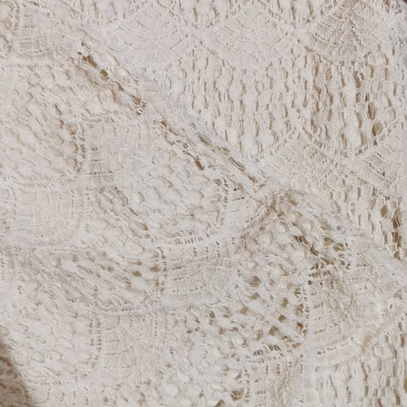 LACE TANK TOP - Picture 3 of 3